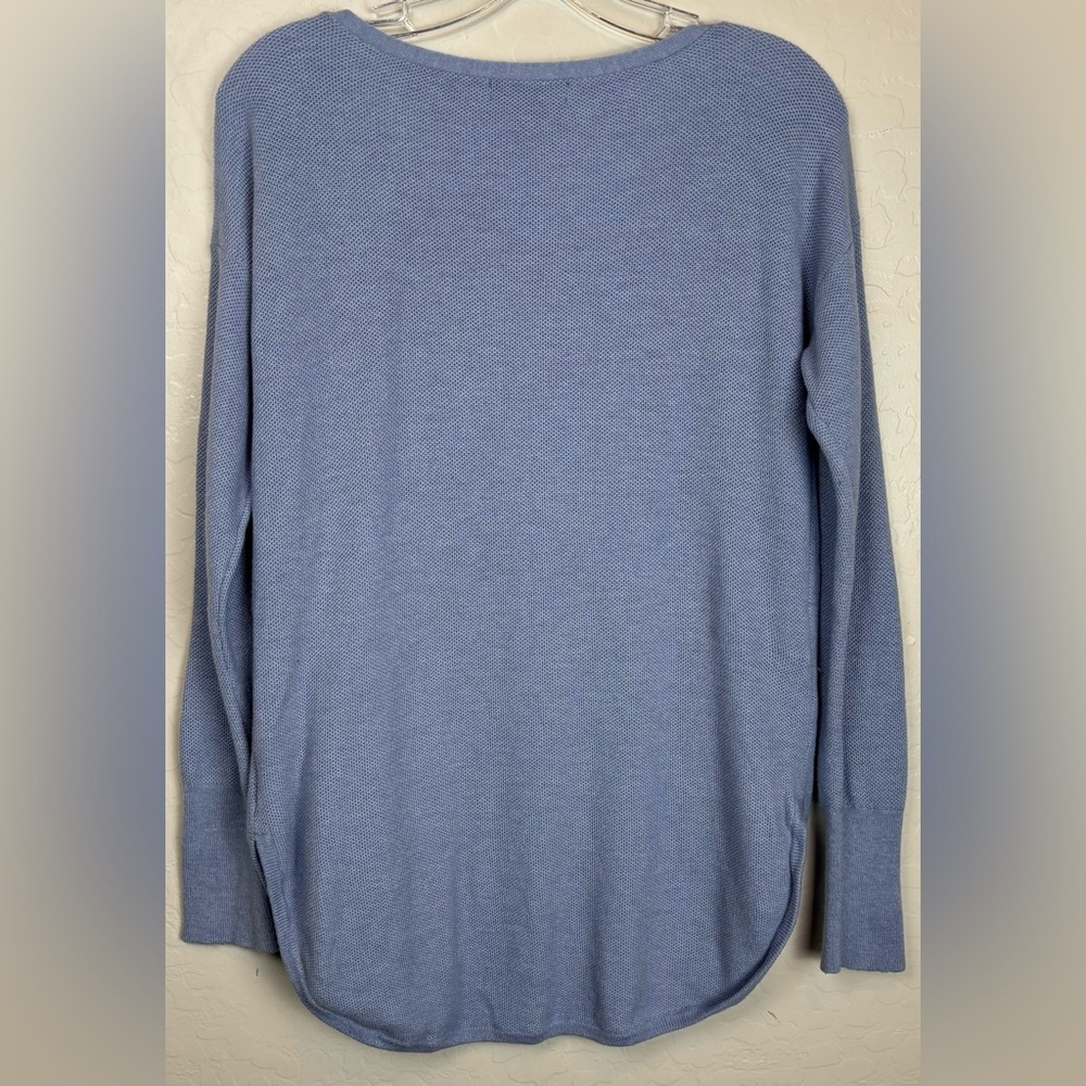 Banana Republic Womens Merino Wool Blend Scoop Neck Sweater Light Blue M 0824 - Picture 2 of 7